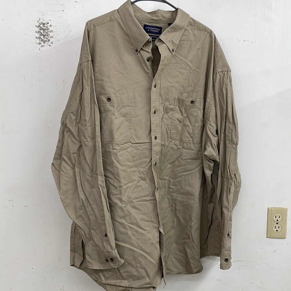 Nice men’s 4XL Tall beige dress shirt